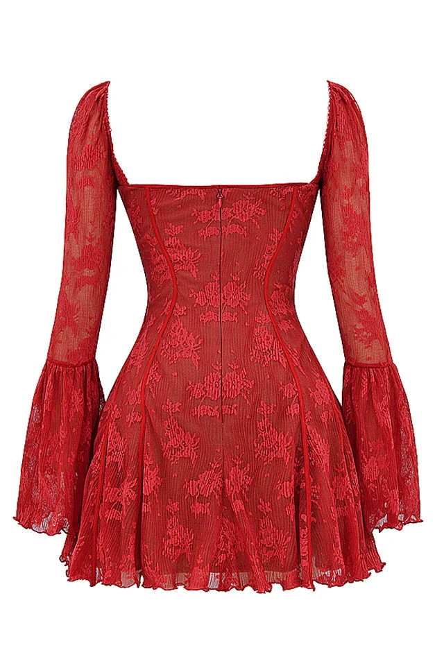 Elegantes luxuriöses Minikleid