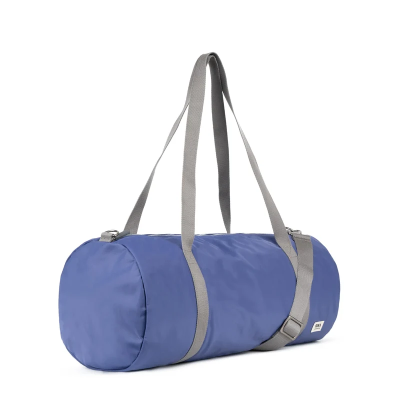 ROKA City Medium Tasche aus recyceltem Nylon – Indigo