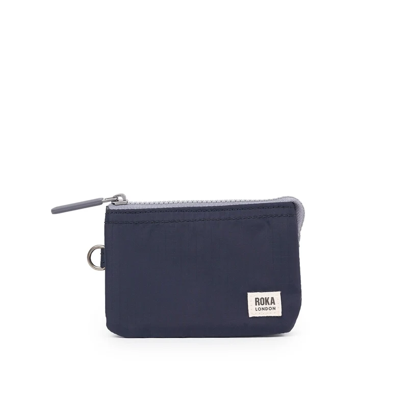 ROKA Carnaby Kleine Handtasche aus recyceltem Nylon-Ripstop, Mitternachtsblau