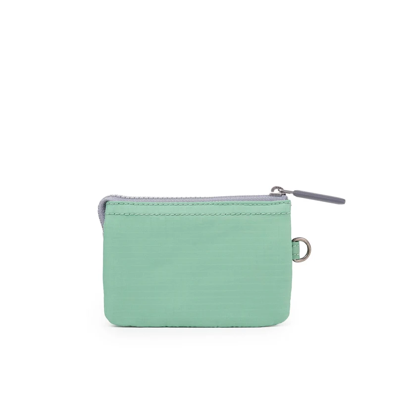 ROKA Carnaby Kleine Matcha-Geldbörse aus recyceltem Nylon-Ripstop