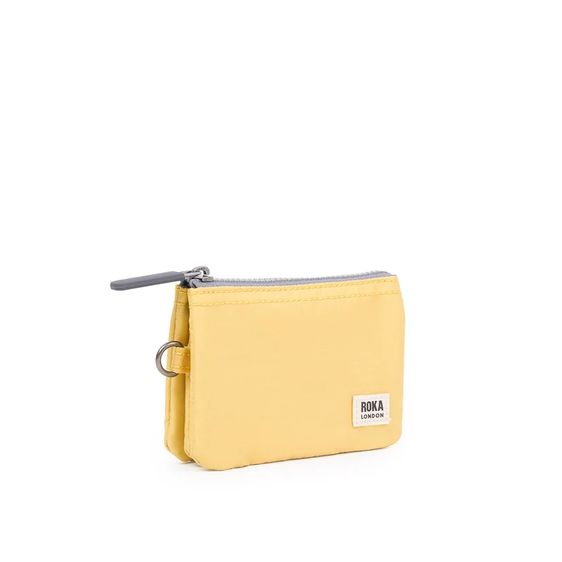 ROKA Carnaby Kleine Handtasche aus recyceltem Nylon-Ripstop in Zitronengelb