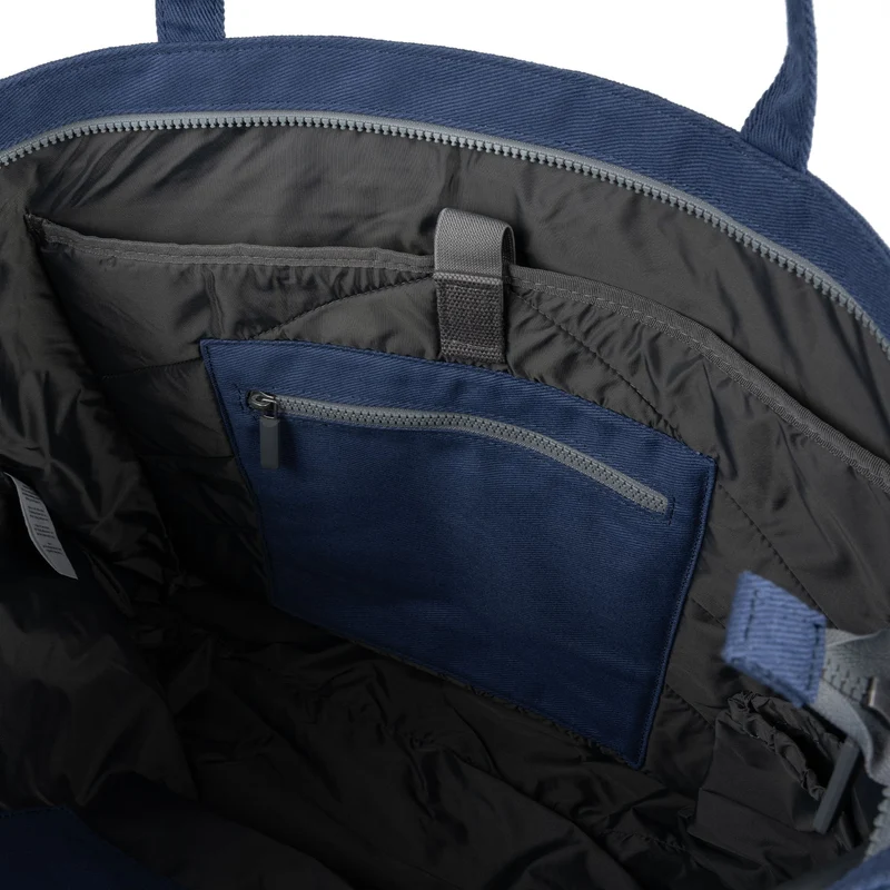 ROKA Große Tasche aus recycelter Baumwolle „Portobello N“ – Indigo