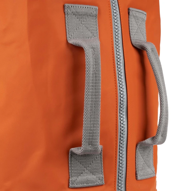 ROKA Heathrow Große Tasche aus recyceltem Canvas - Gebranntes Orange