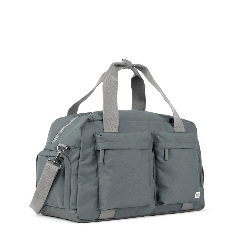 ROKA Große Tasche Gatwick aus recyceltem Canvas - Rauchgrau