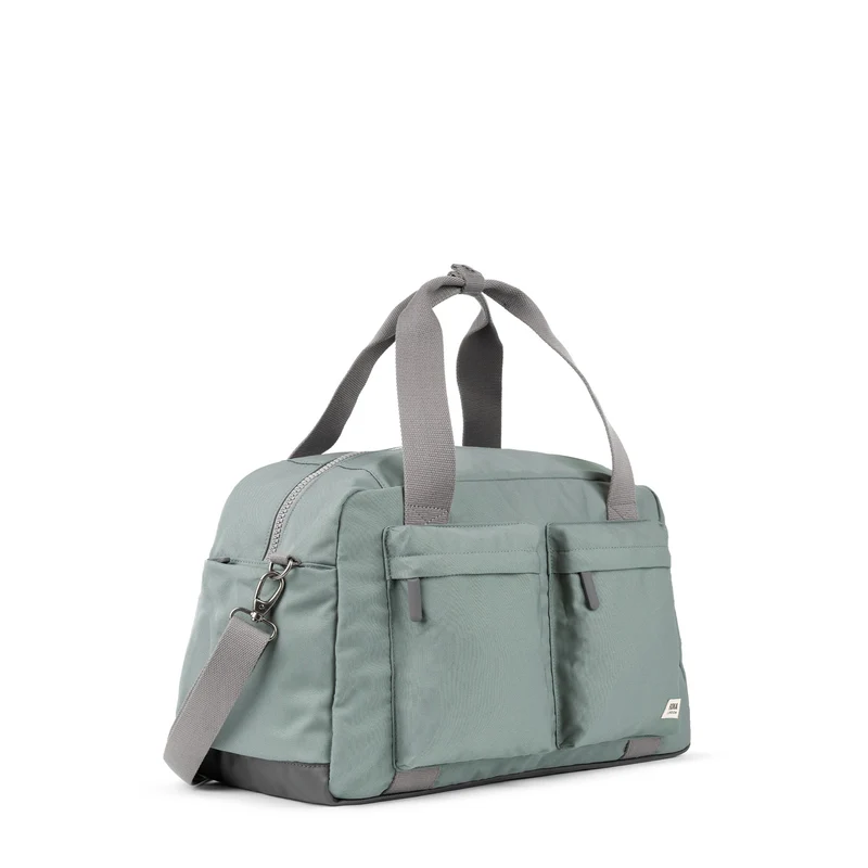 ROKA Gatwick Mittelgroße Tasche aus recyceltem Canvas - Zinn
