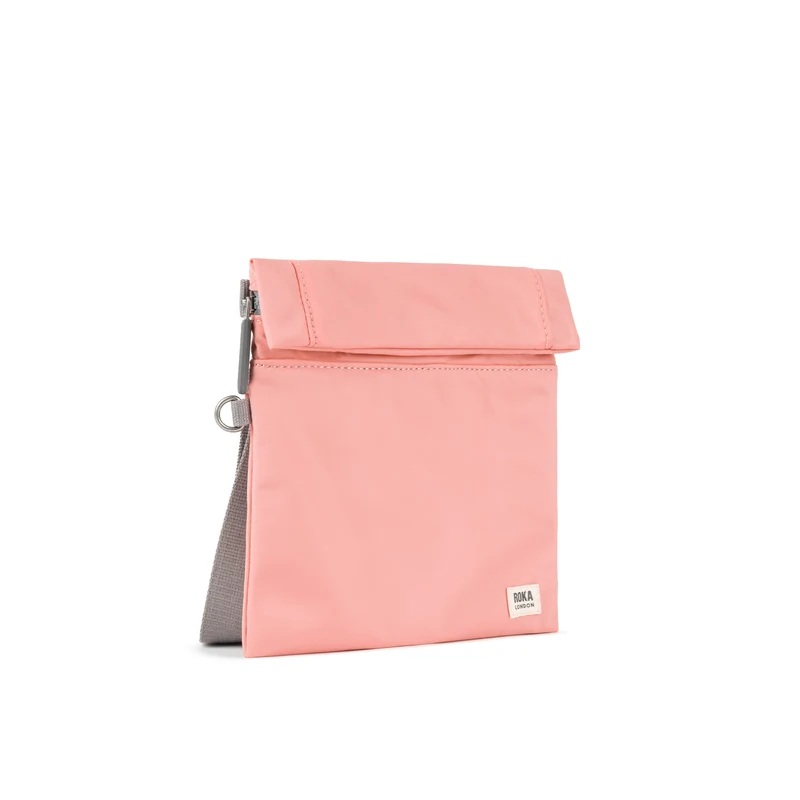 ROKA Kleine Stratford-Tasche aus recyceltem Nylon – Punch