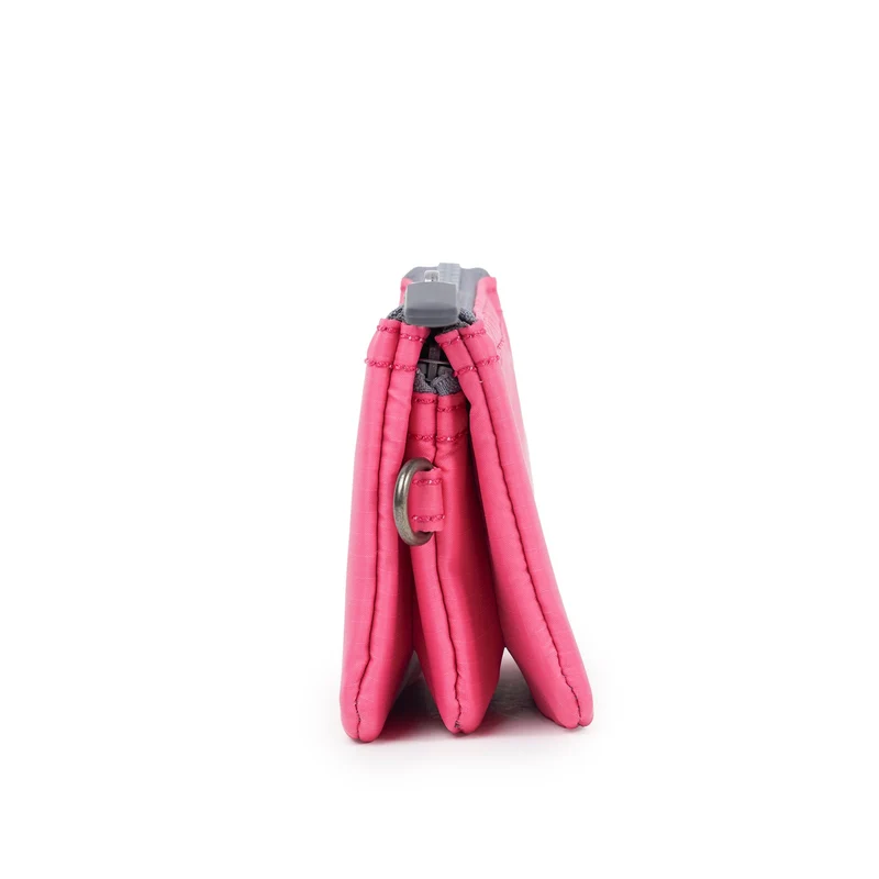 ROKA Carnaby Barocke kleine Handtasche aus recyceltem Nylon-Ripstop