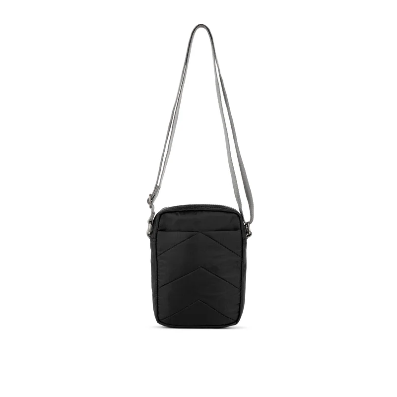 ROKA Bond Schwarze Tasche aus recyceltem Nylon