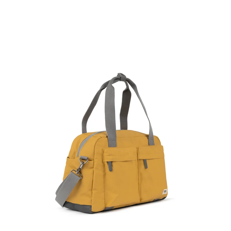 ROKA Kleine Tasche Gatwick aus recyceltem Canvas - Flachs