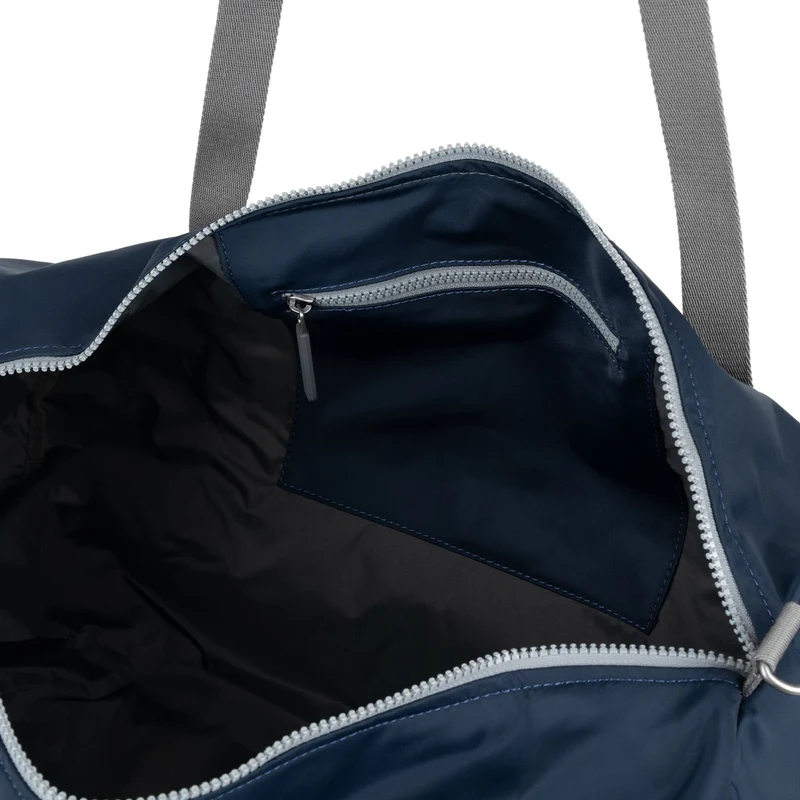 ROKA Mittelgroße Tasche City aus recyceltem Nylon - Mitternacht