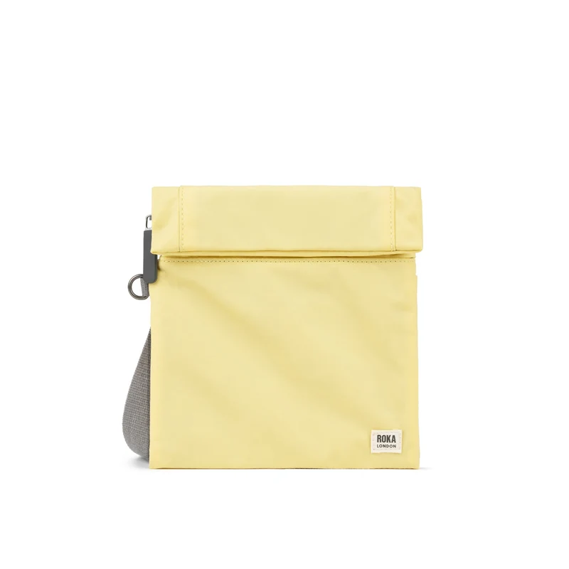 ROKA Kleine Tasche Stratford aus recyceltem Nylon - Zitronengelb