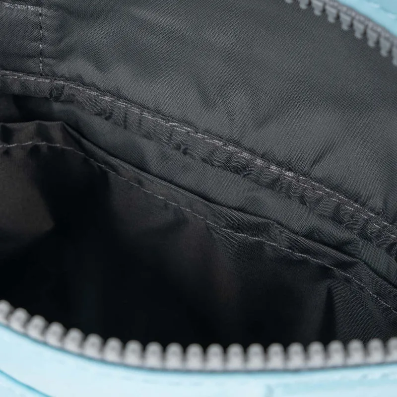ROKA Kleine Stratford-Tasche aus recyceltem Nylon - Canal