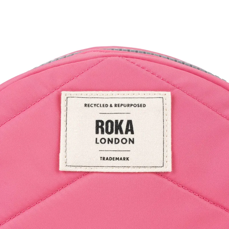 ROKA Paddington Kleine Tasche aus recyceltem Nylon – Barock