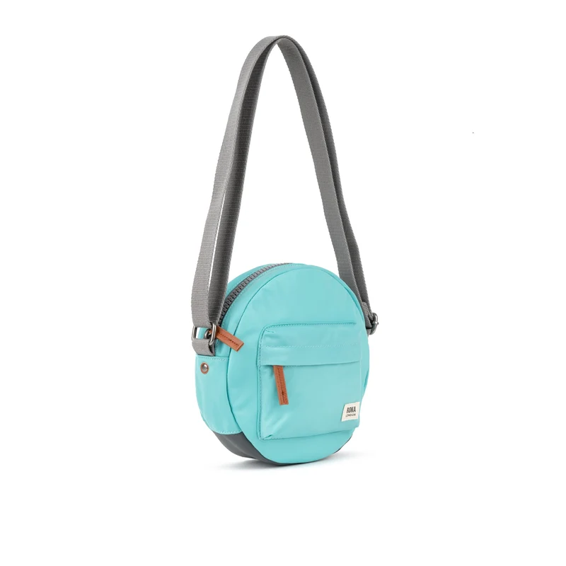 ROKA Paddington B Kleine Tasche aus recyceltem Nylon – Aquatic Awe