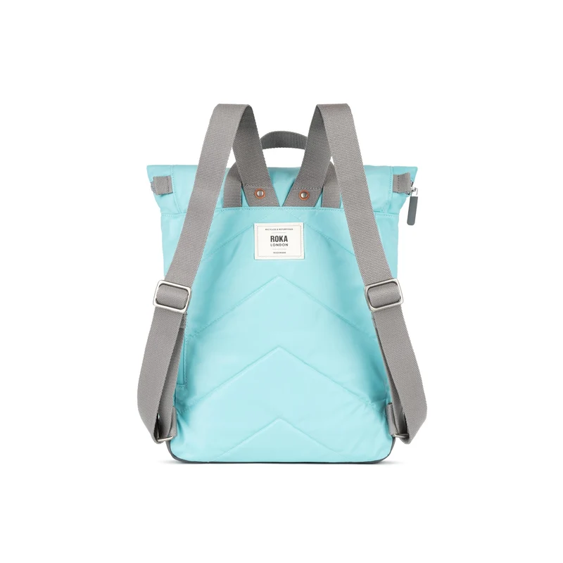 ROKA Camden P Mittelgroße Tasche aus recyceltem Nylon – Aquatic Awe