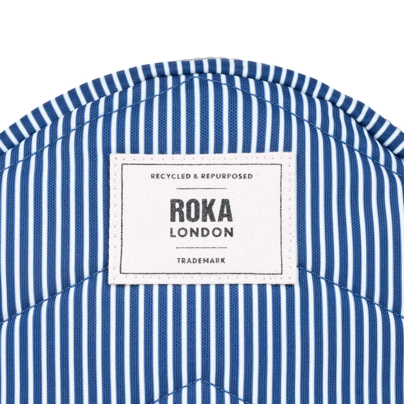ROKA Paddington Kleine Tasche aus recyceltem Canvas, rot-weiß gefüttert