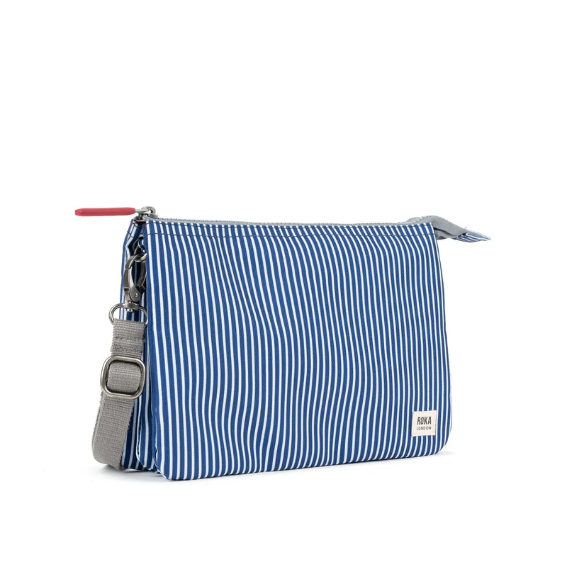 ROKA Carnaby Crossbody XL Tasche aus rotem Hickory-Recycling-Canvas