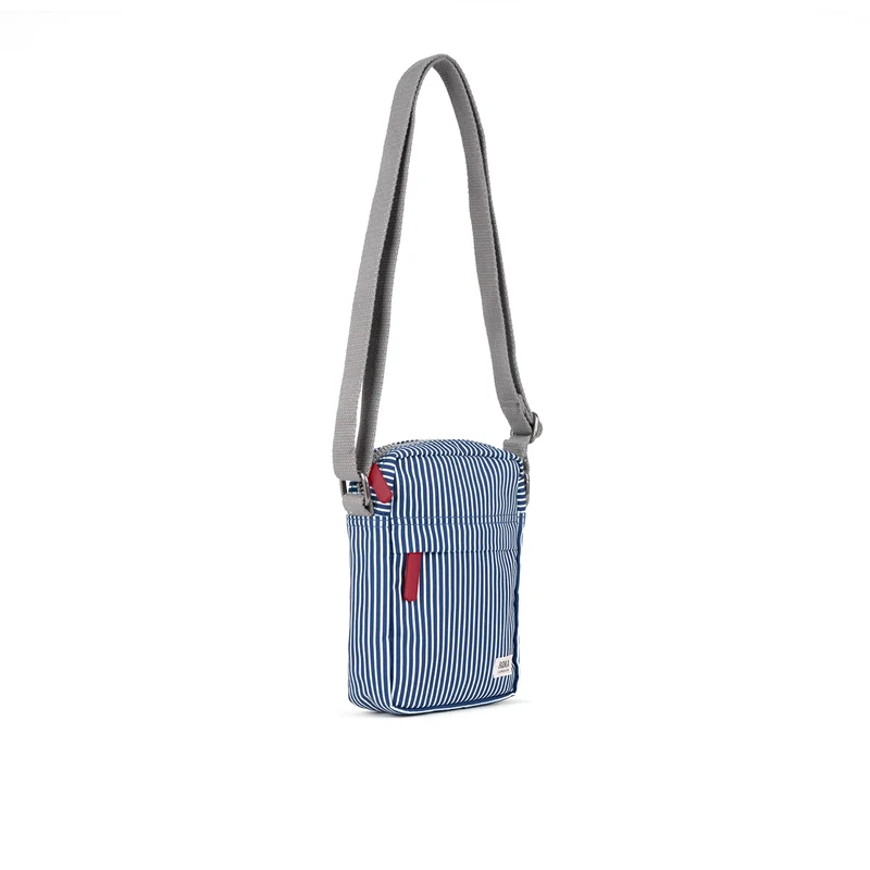 ROKA Bond Tasche aus recyceltem rotem Hickory-Canvas