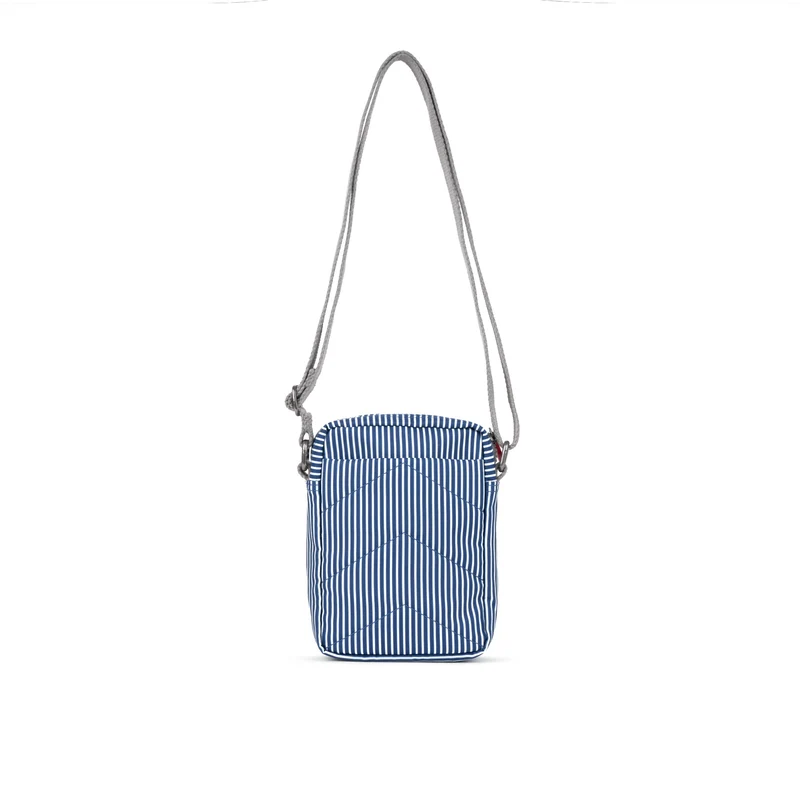 ROKA Bond Tasche aus recyceltem rotem Hickory-Canvas