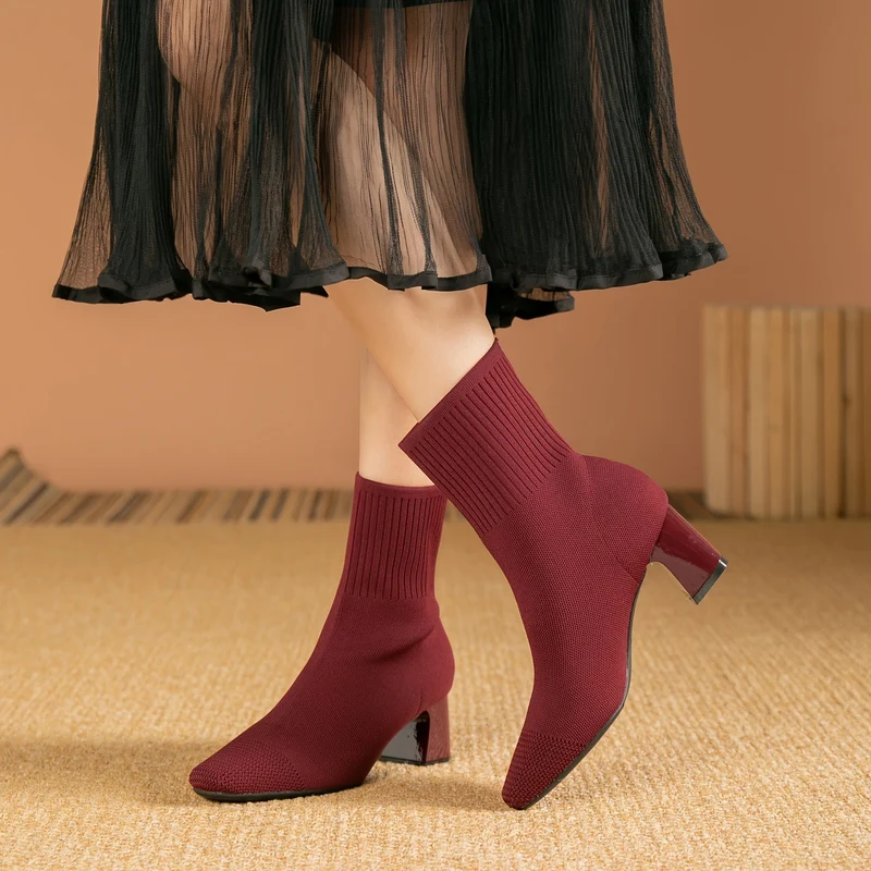 Kerstin | Moderne Und Elegante Stricker-Stiefeletten