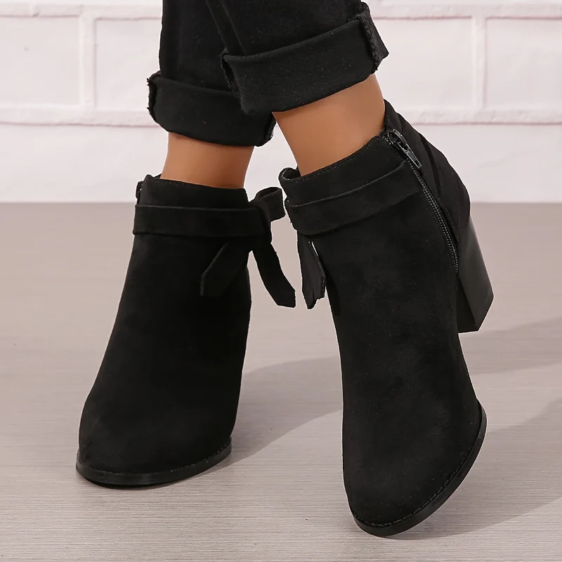 Lea | Elegante Und Moderne Stiefeletten Mit Schleifen-Detail