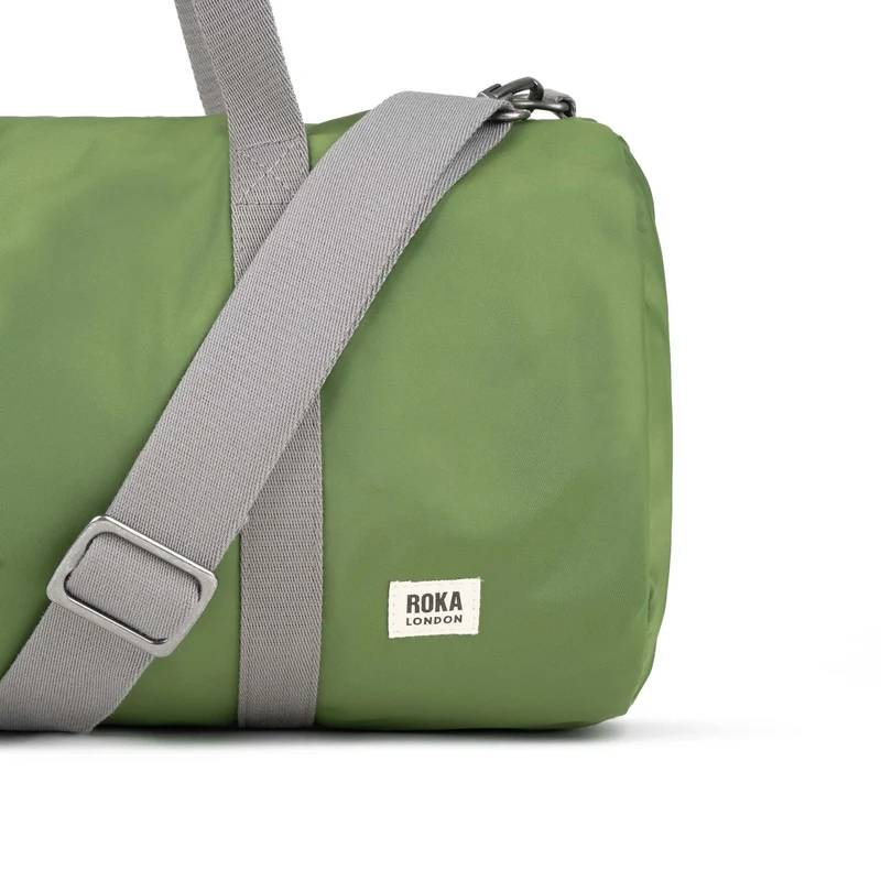 ROKA Mittelgroße Tasche City aus recyceltem Nylon - Avocado