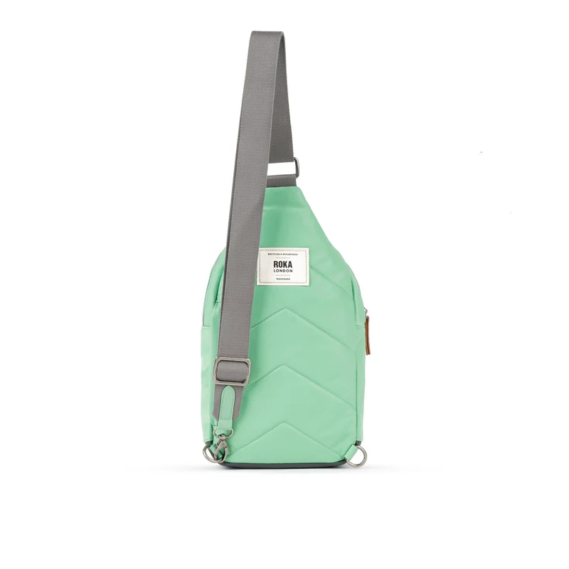 ROKA Willesden B Große Tasche aus recyceltem Nylon - Matcha