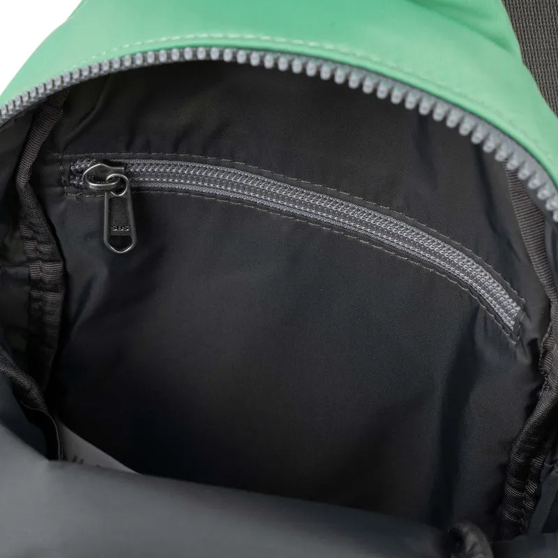 ROKA Willesden B Große Tasche aus recyceltem Nylon - Matcha