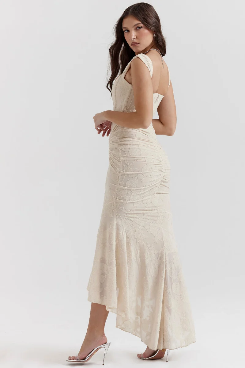 Crius - Elegantes Taillenkleid
