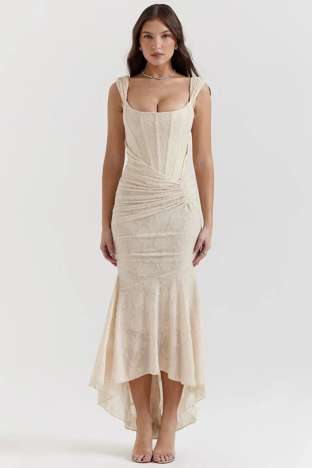 Crius - Elegantes Taillenkleid