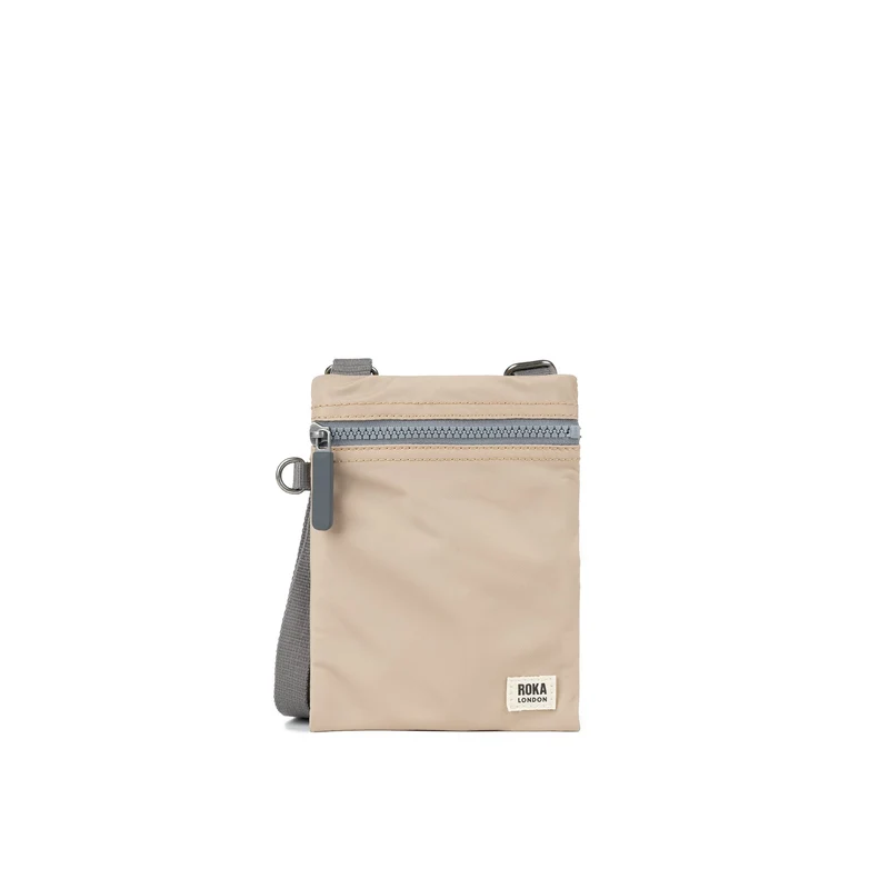 ROKA Chelsea Sandbeutel aus recyceltem Nylon