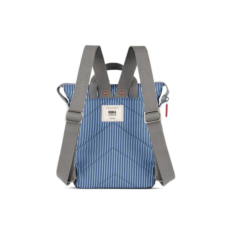 ROKA Bantry Kleine Tasche aus recyceltem Canvas, rot-weiß gefüttert