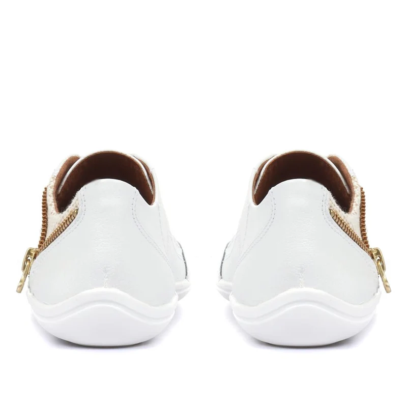 Leather Trainer with Zip Detail - BOT25018 / 309 566 - White