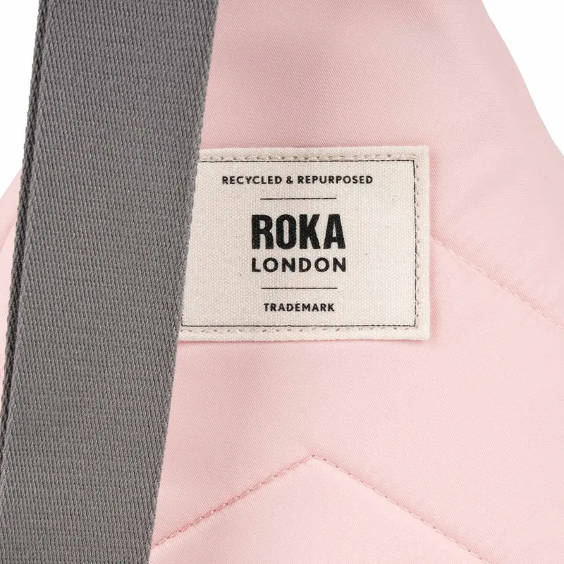 ROKA Willesden B Große Tasche aus recyceltem Nylon - Englische Rose