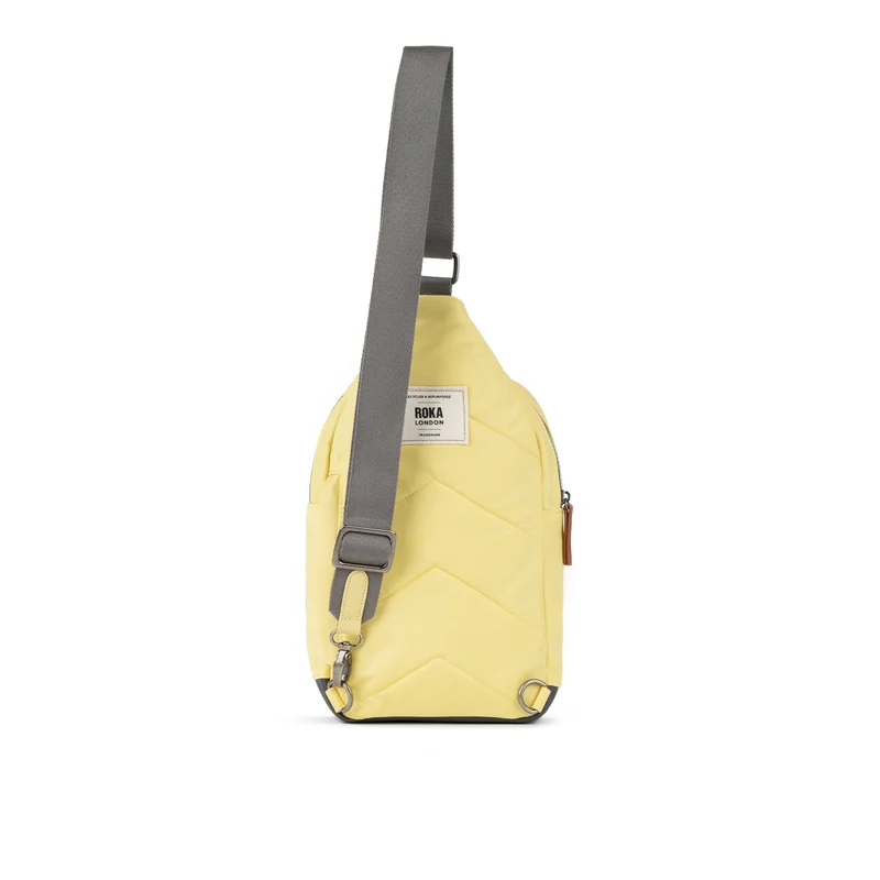 ROKA Willesden B Große Tasche aus recyceltem Nylon – Zitronengelb