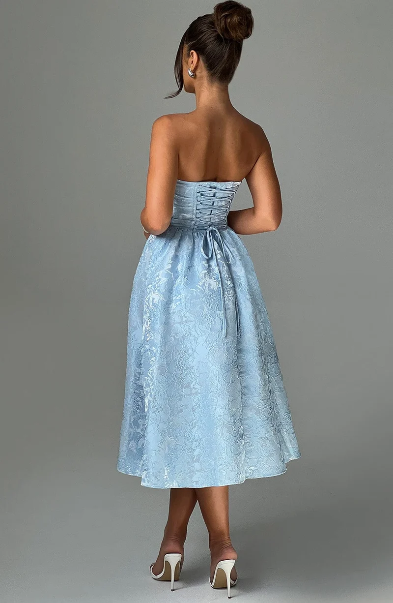 Tyche - Schulterfreies Jacquard-Midikleid