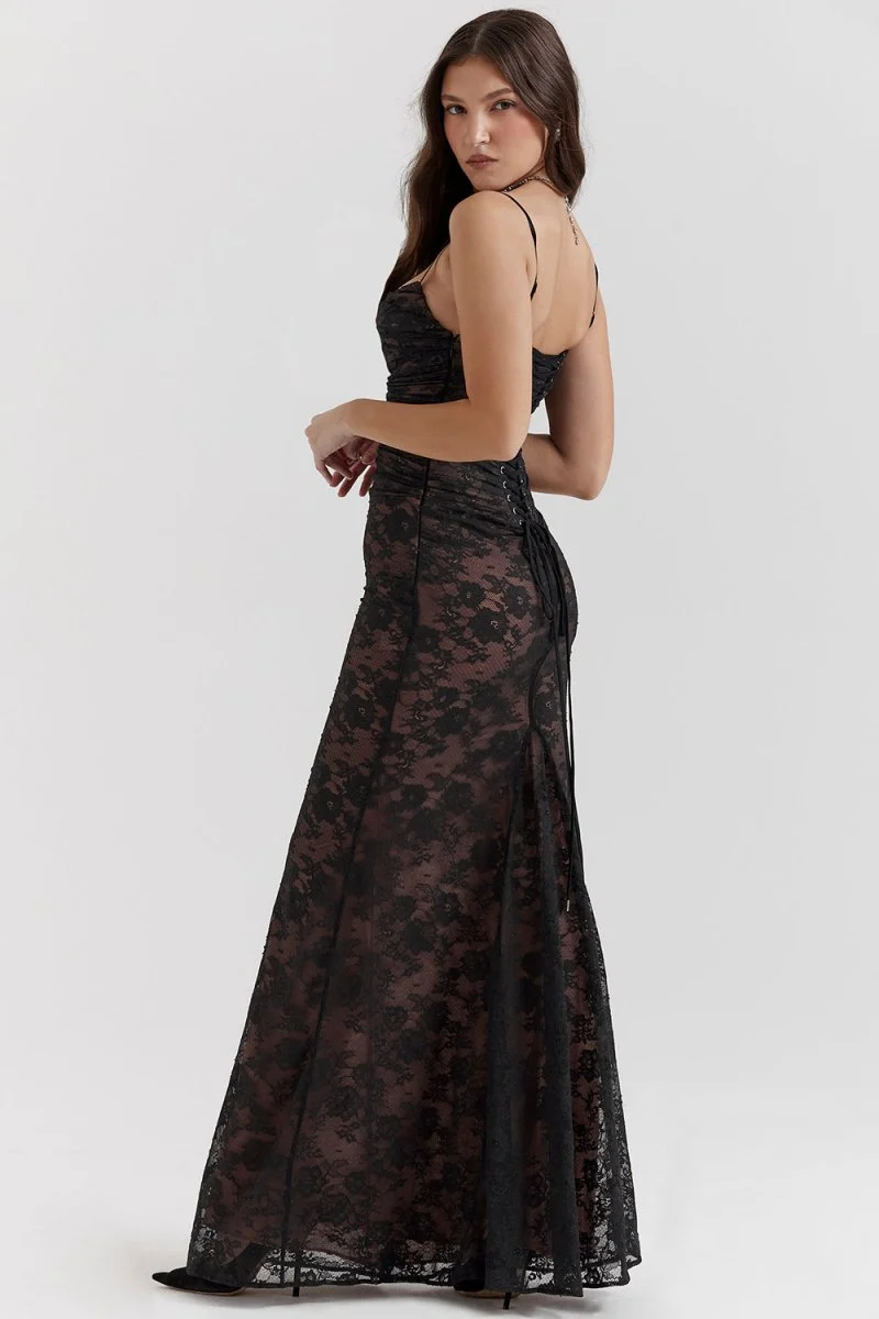 Thalassa schulterfreies Maxikleid aus floraler Spitze