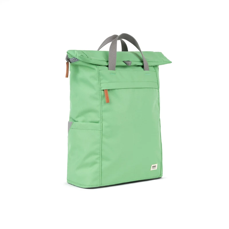 ROKA Finchley Eine große Tasche aus recyceltem Canvas mit Pfefferminzgrün