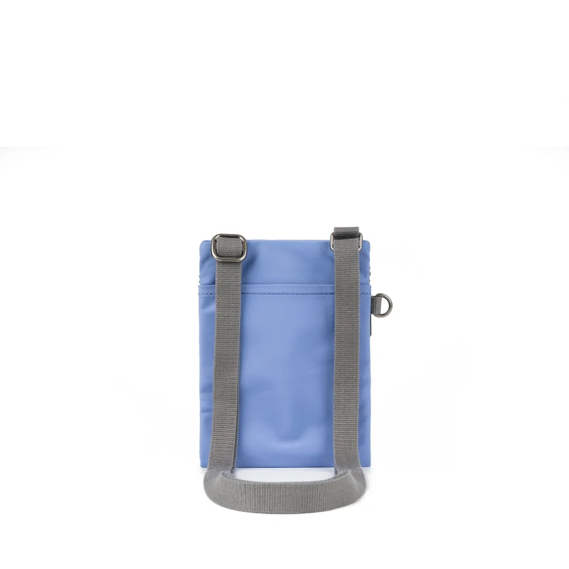 ROKA Chelsea Jacaranda-Tasche aus recyceltem Nylon