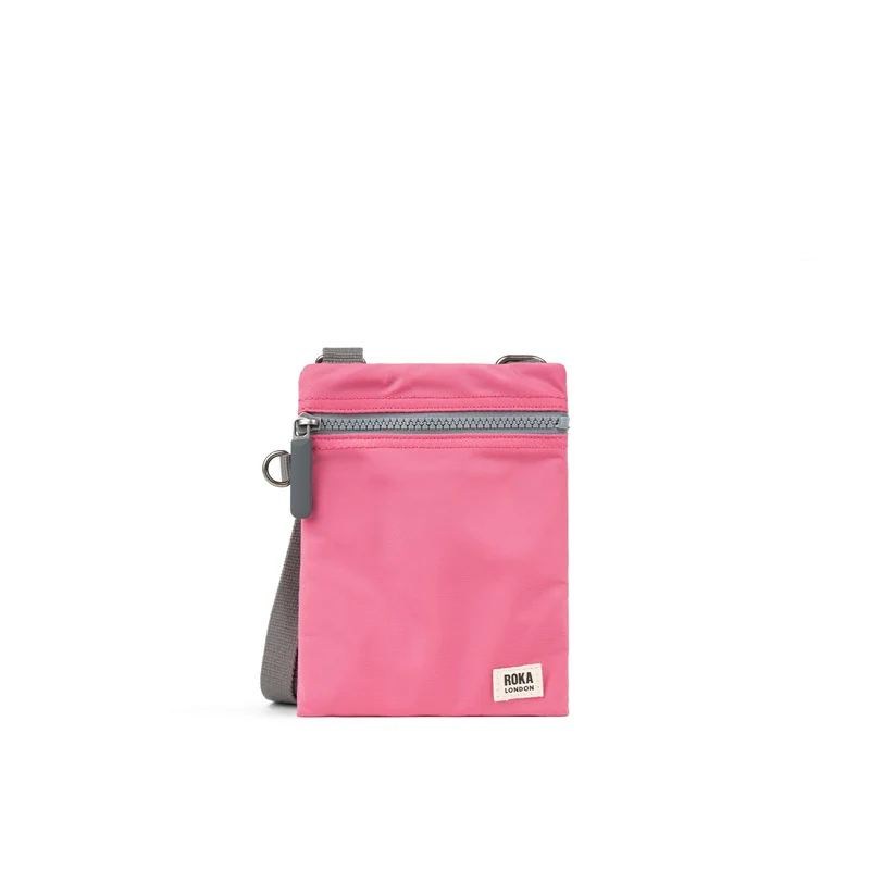 ROKA Chelsea Barock-Tasche aus recyceltem Nylon