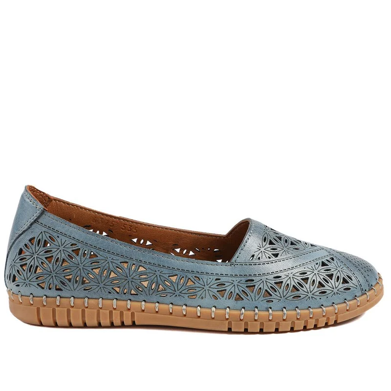 Leather Laser Cut Pumps - KARY43001 / 328 826 - Denim