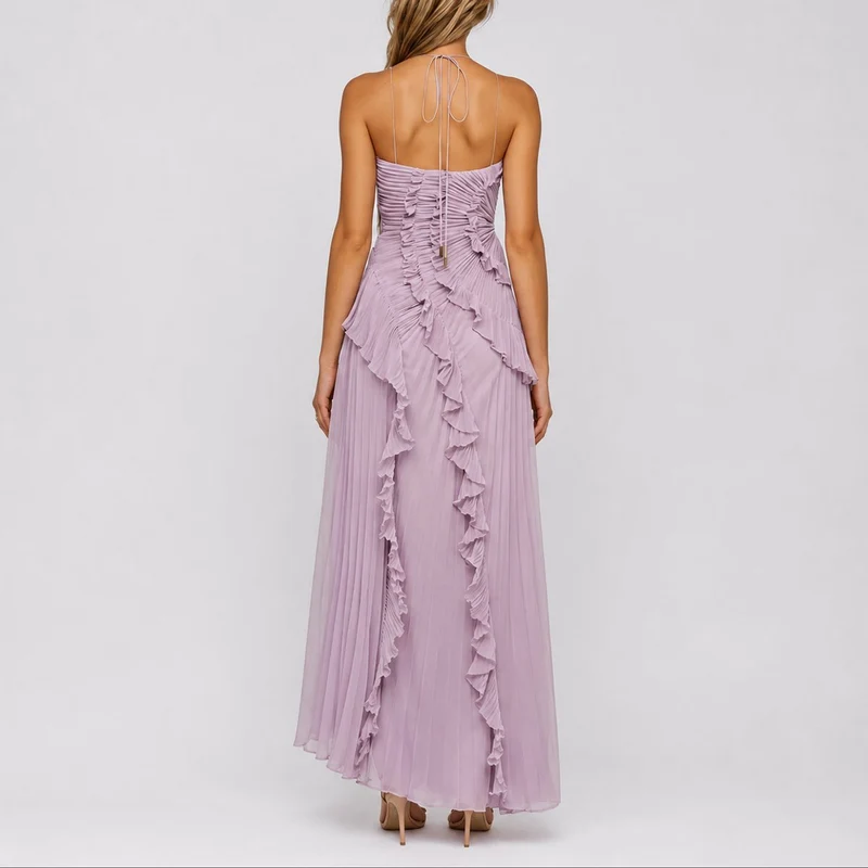Camilla | Fließendes Herbst-Hochzeitskleid Mit Neckholder Und Rüschendetails