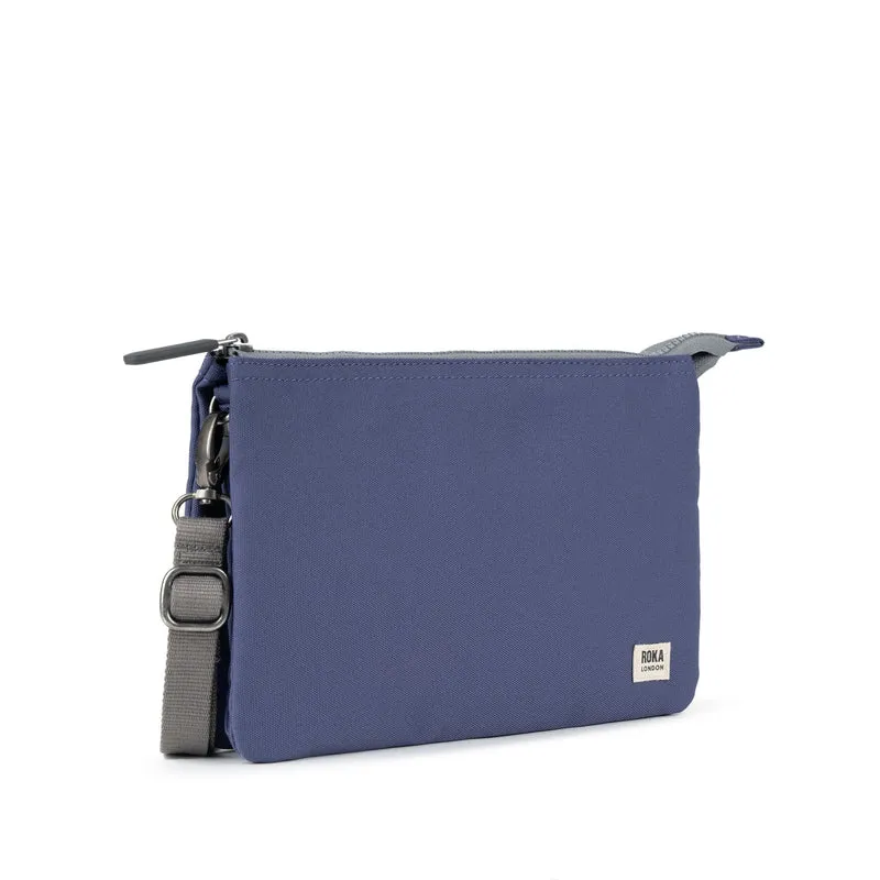 ROKA Carnaby Crossbody XL Future Dusk Tasche aus recyceltem Canvas
