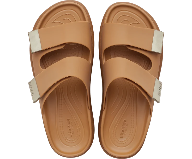 CROCS Brooklyn Luxe Sandale - Hellbraun