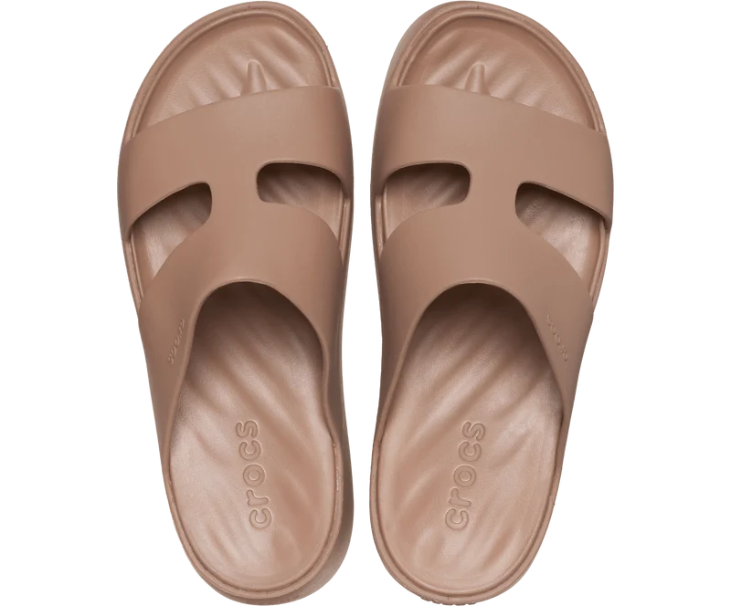 CROCS Getaway Plateau-Sandale mit H-Riemen - Latte