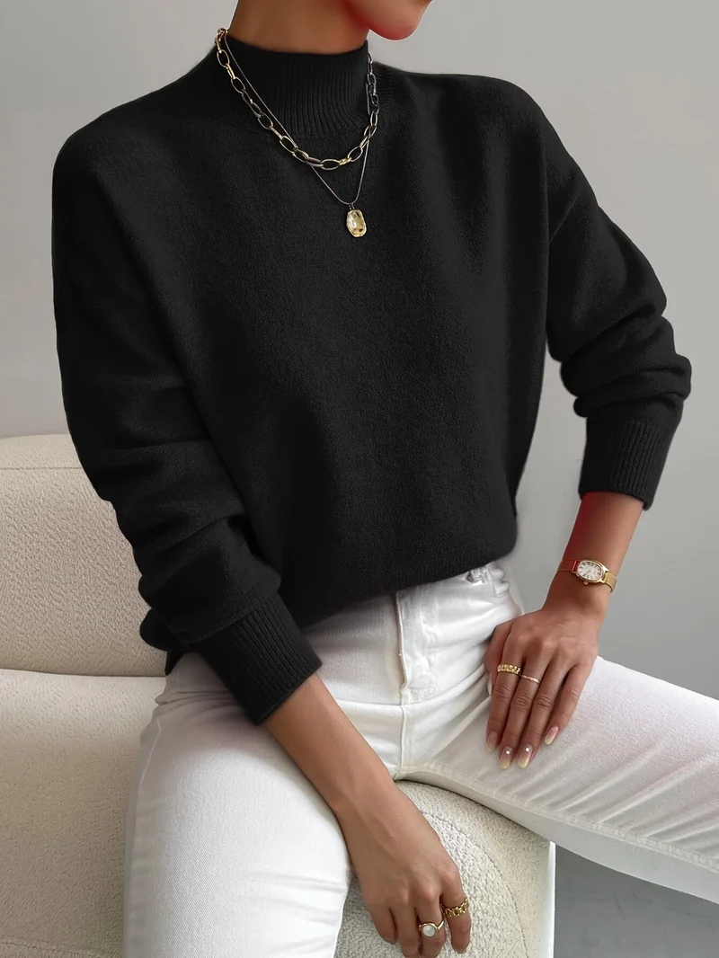 Classic High Neck Sweater – Weicher Strickpullover für mühelose Eleganz