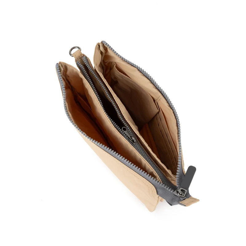 ROKA Carnaby Crossbody XL Biscotti Taslon Tasche