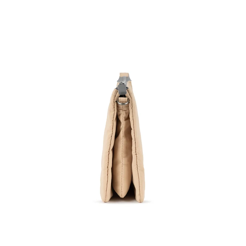 ROKA Carnaby Crossbody XL Biscotti Taslon Tasche