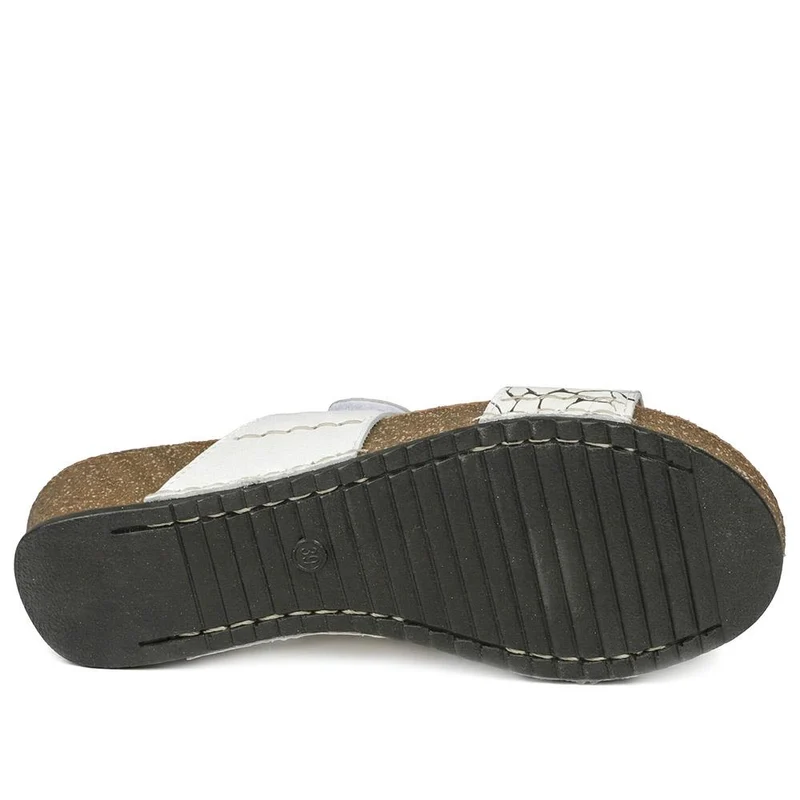 Fly Flot Adjustable Fasten Strappy Sandals - FLY43021 / 328 653 - White