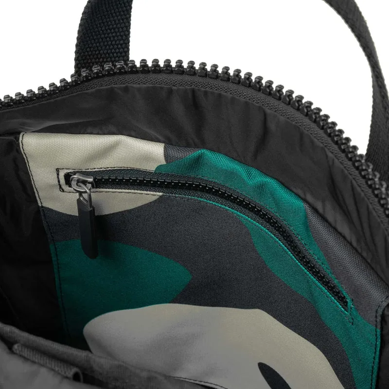 ROKA Canfield B Urban Rose Camo Medium Tasche aus recyceltem Canvas